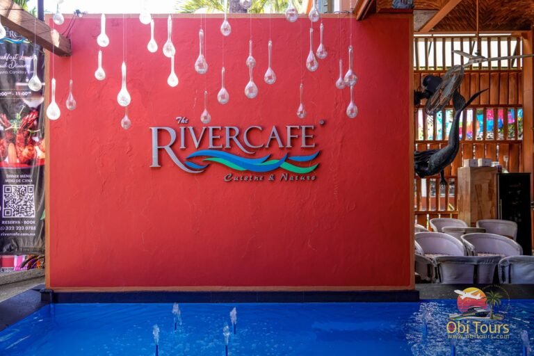 Lunch stop at River Cafe